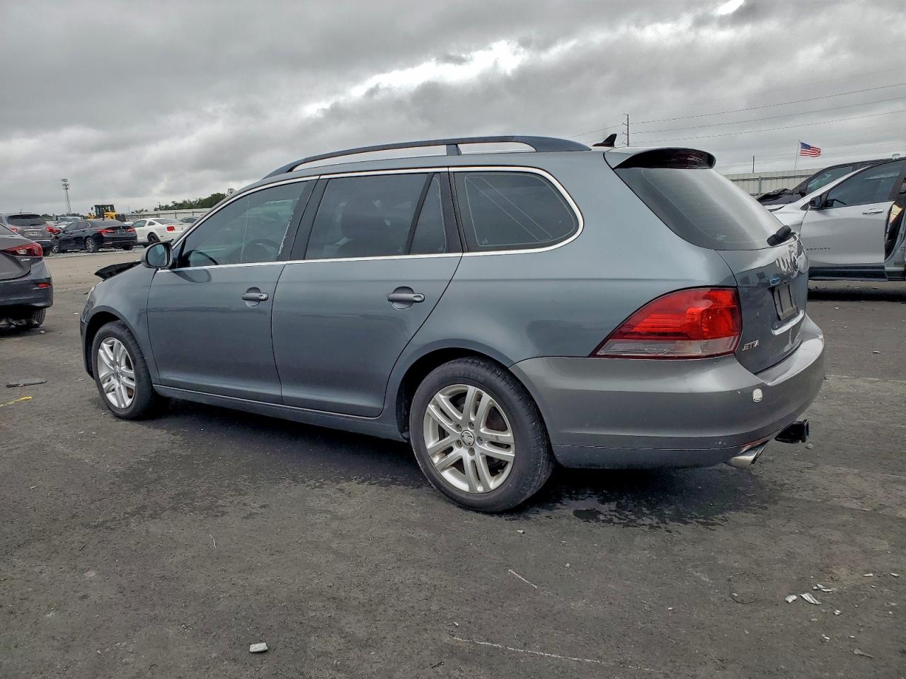 Lot #3309286629 2011 VOLKSWAGEN JETTA TDI