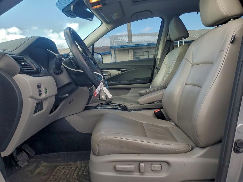 2020 HONDA PILOT TOUR #3304714931