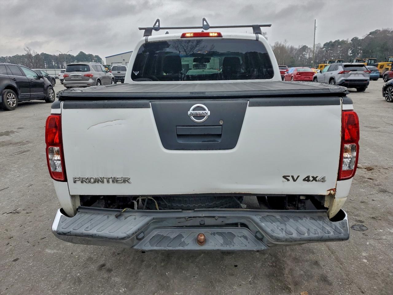 NISSAN FRONTIER S
