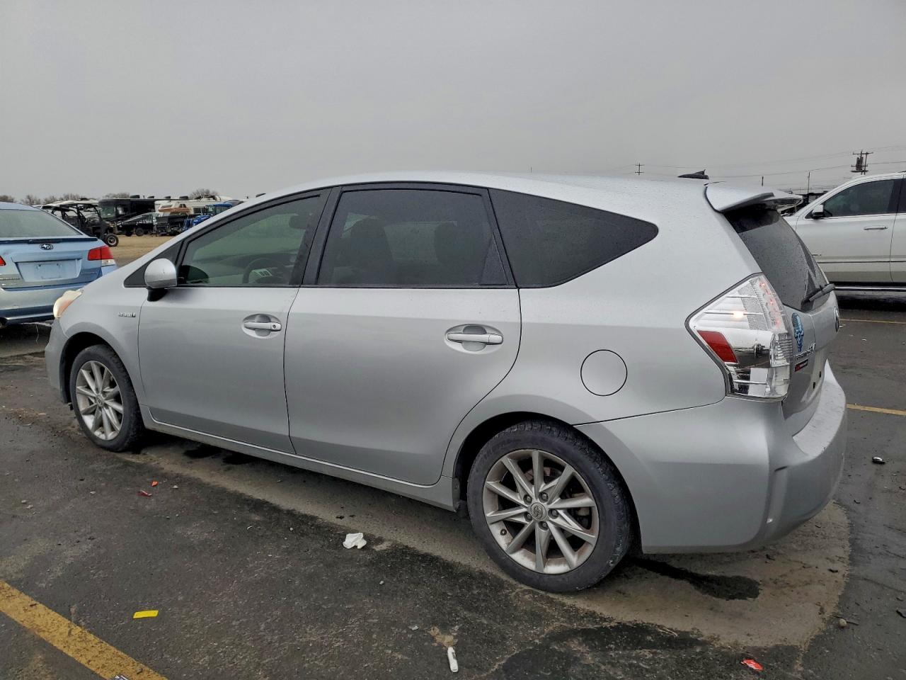 Lot #3308582499 2012 TOYOTA PRIUS V