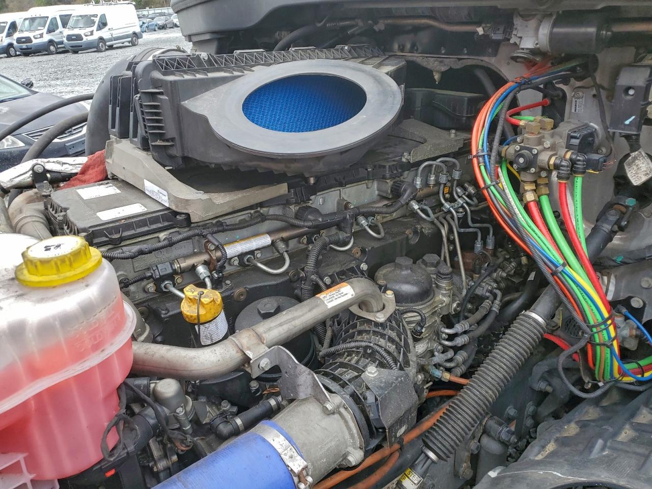 Lot #3319225706 2020 FREIGHTLINER CASCADIA 1