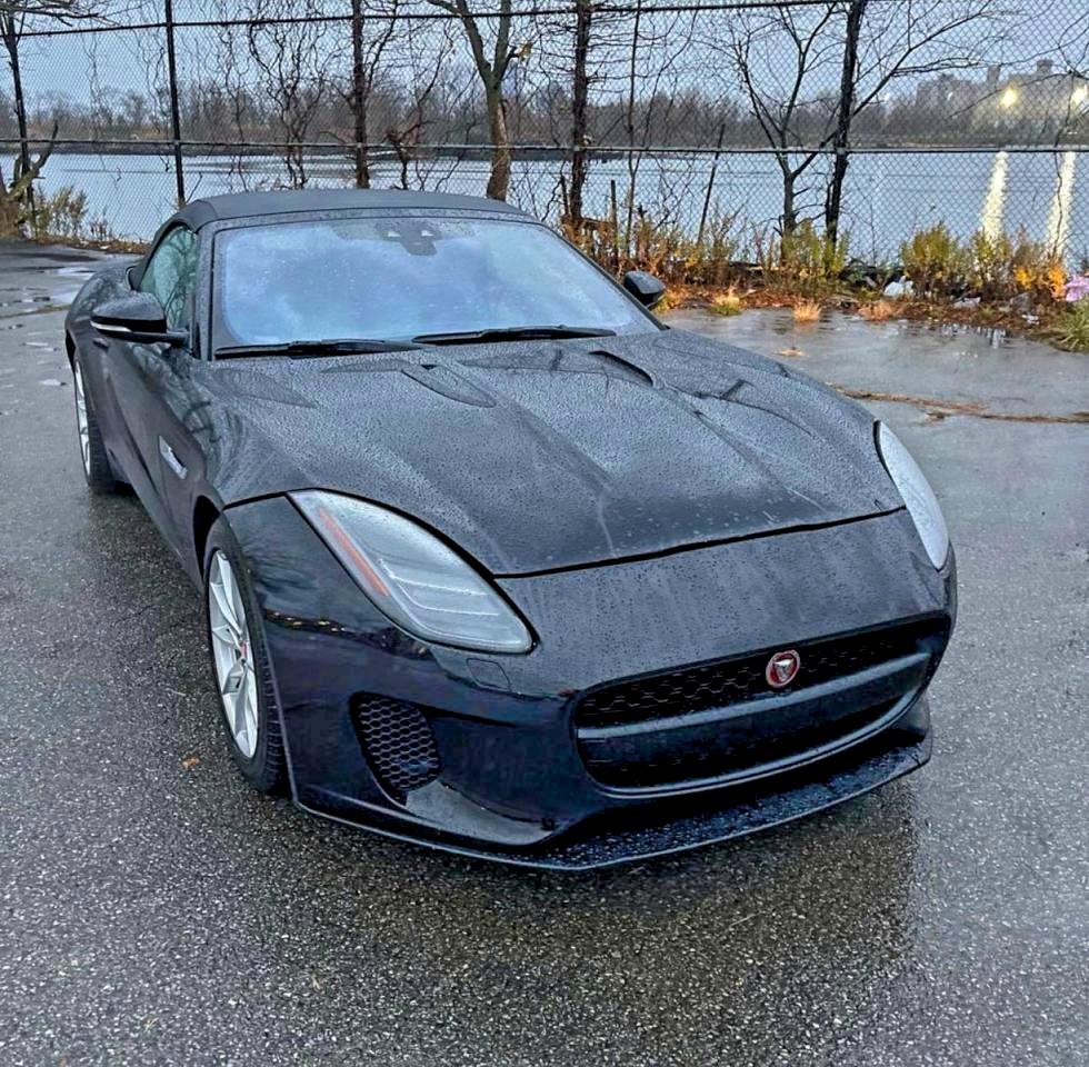 Lot #3318925963 2020 JAGUAR F-TYPE