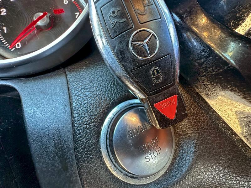 2016 MERCEDES-BENZ C 300 #3303563932