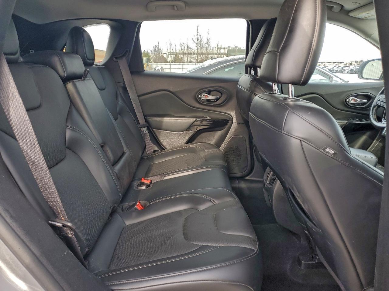 JEEP GRAND CHEROKEE LATITUDE LUX