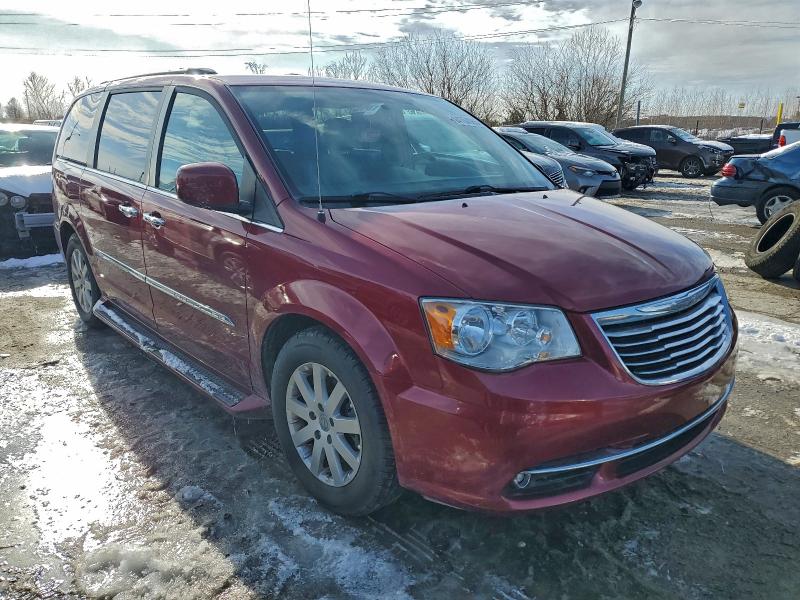 2016 CHRYSLER TOWN & COU #3304533456