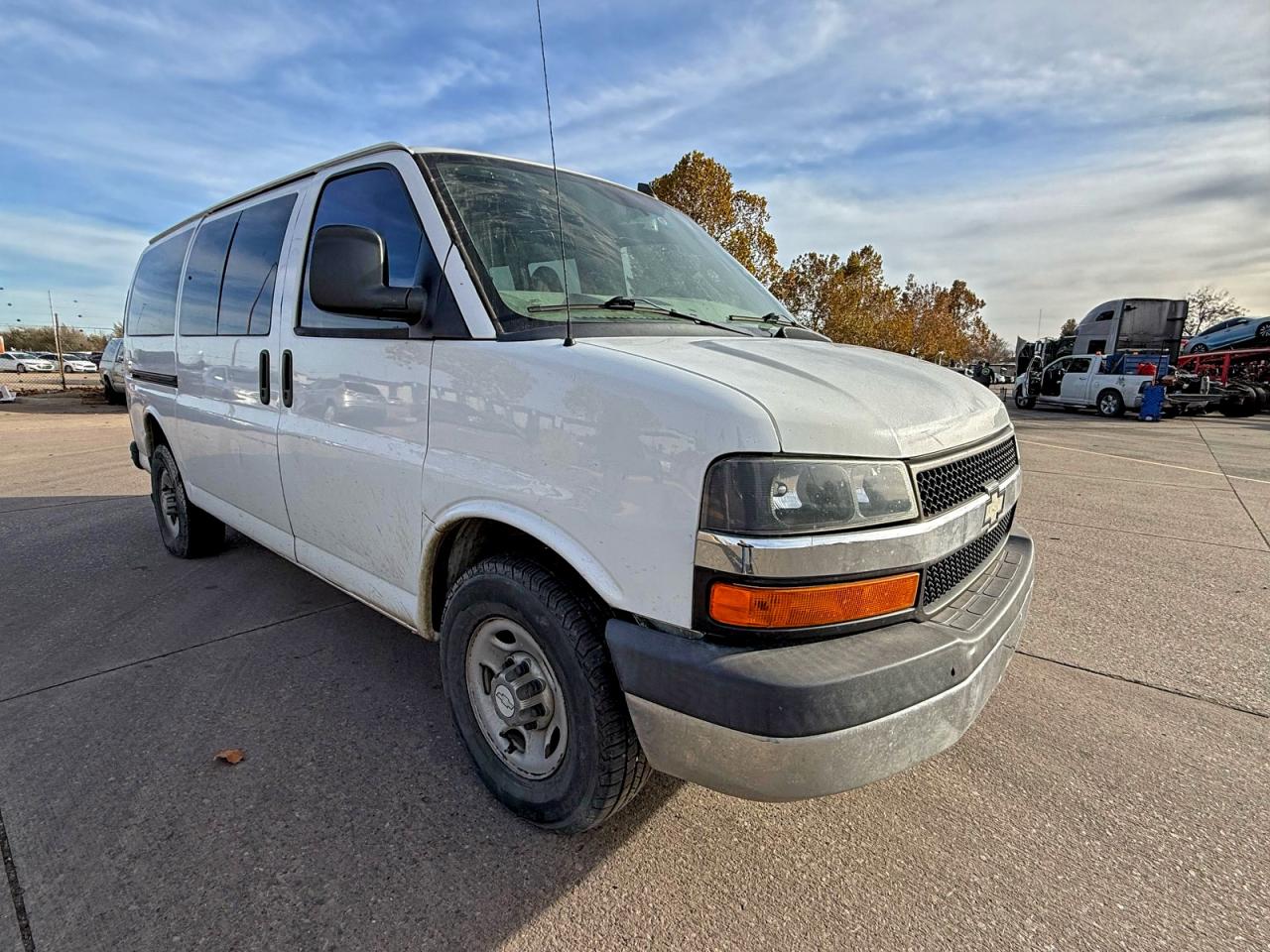 CHEVROLET EXPRESS LT