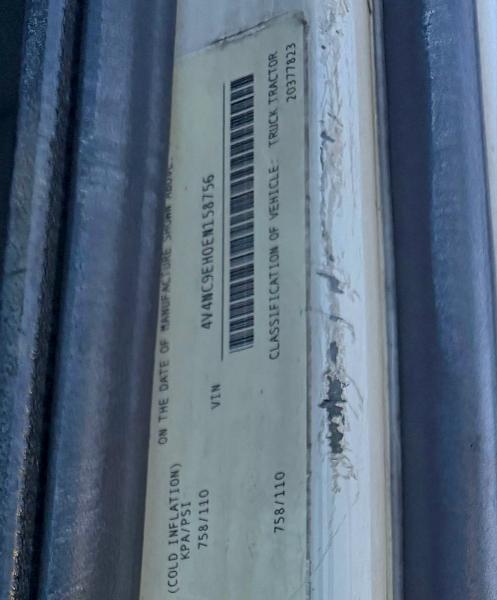 2014 VOLVO VN VNL #3305728725