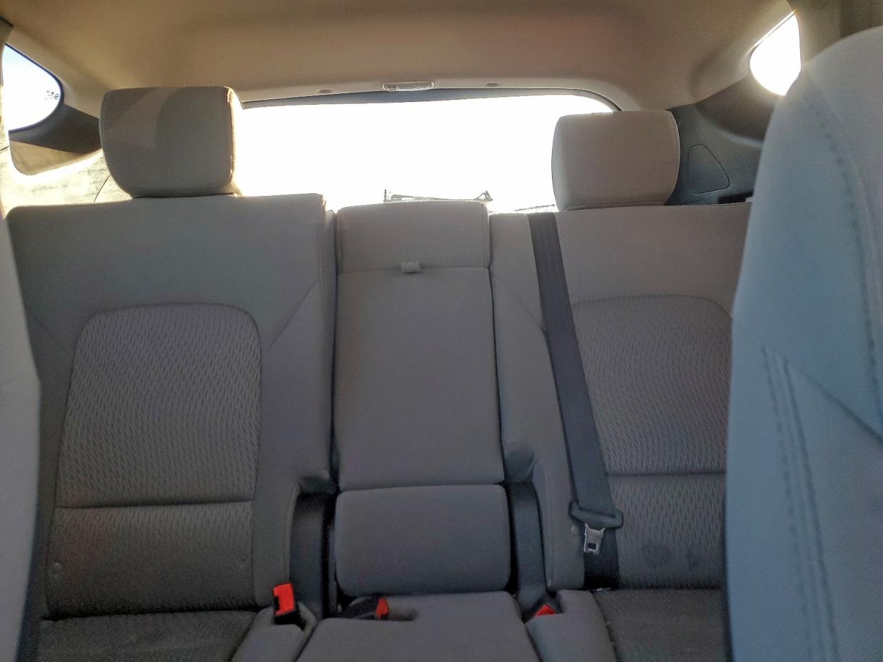 Lot #3318911924 2013 HYUNDAI SANTA FE S