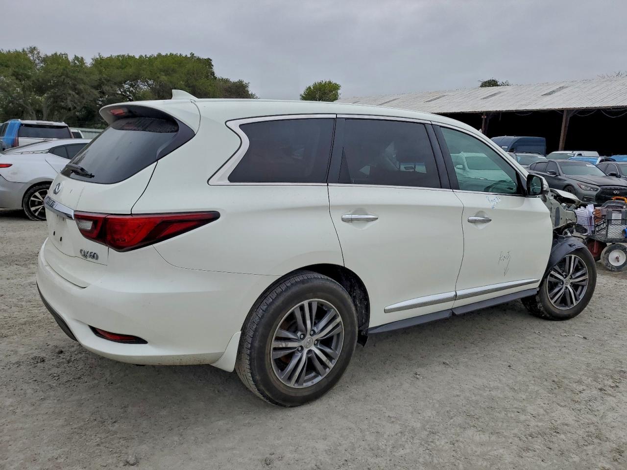 INFINITI QX60 LUXE