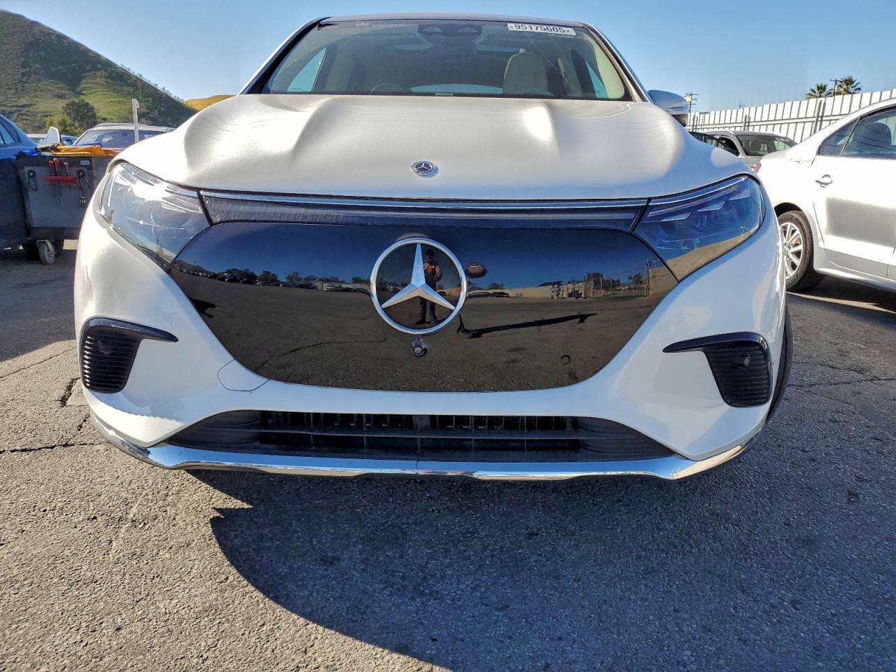 MERCEDES-BENZ EQS SUV 450+