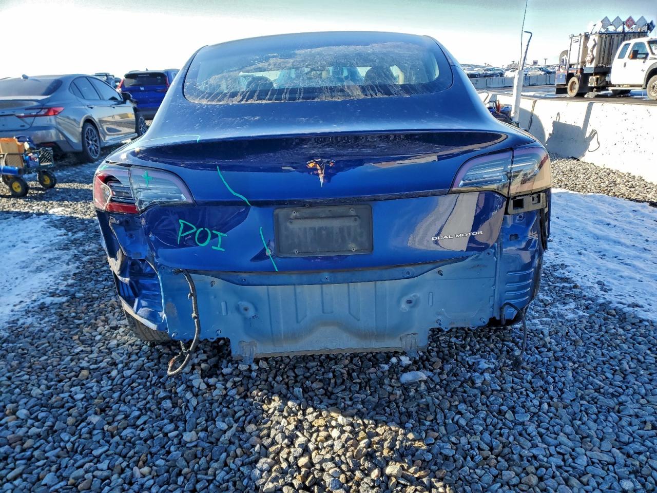 TESLA MODEL 3