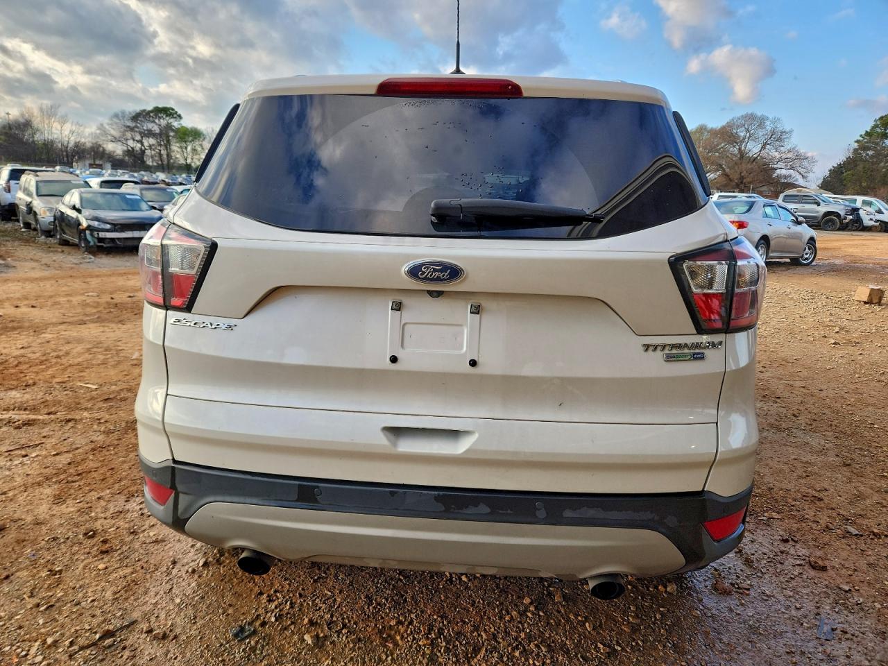 FORD ESCAPE TITANIUM