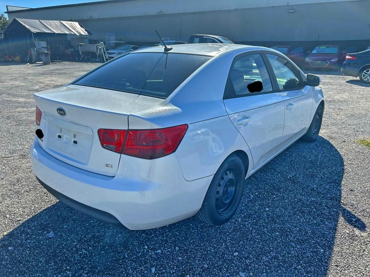 KIA FORTE EX