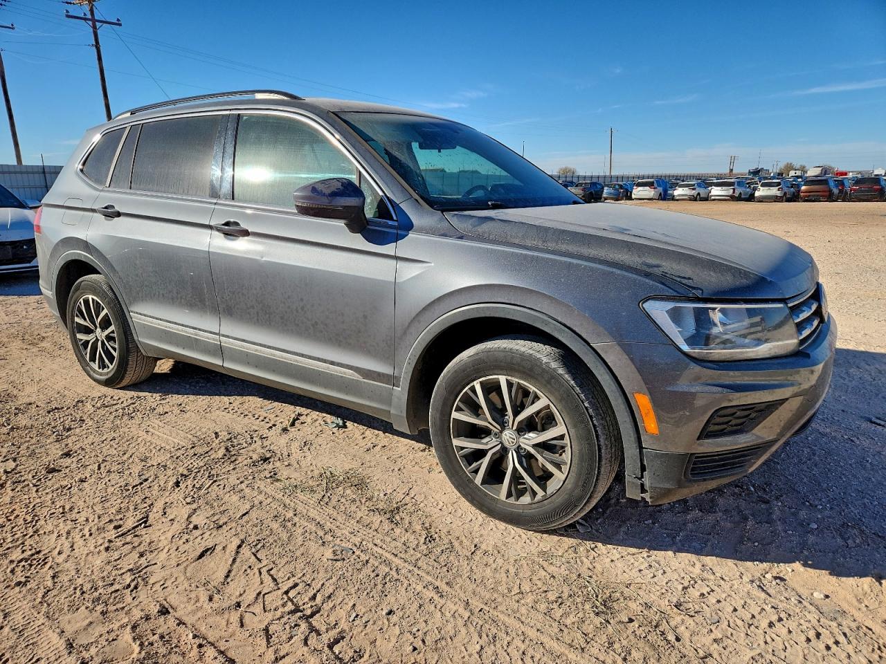 VOLKSWAGEN TIGUAN SE