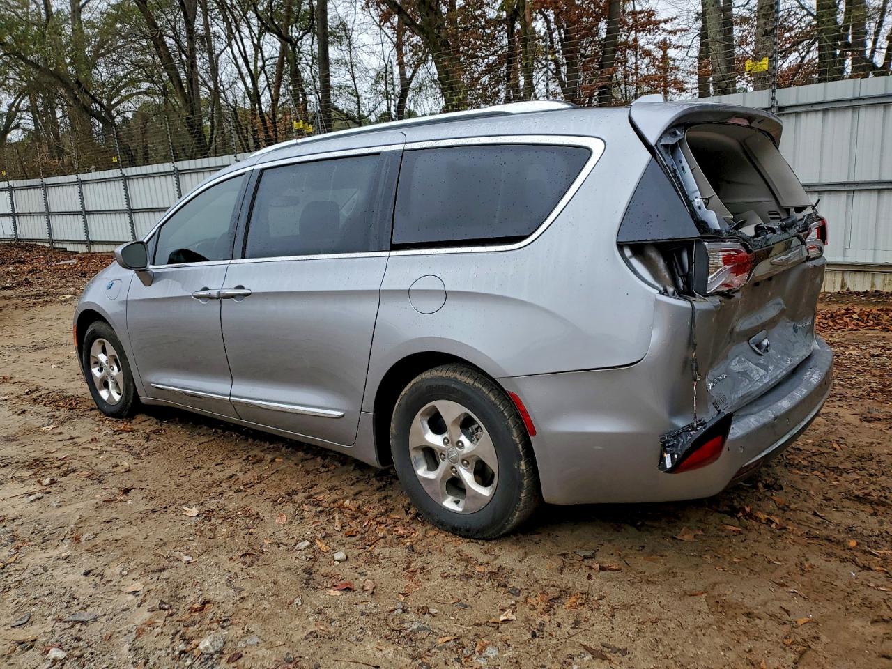 CHRYSLER PACIFICA HYBRID TOURING L