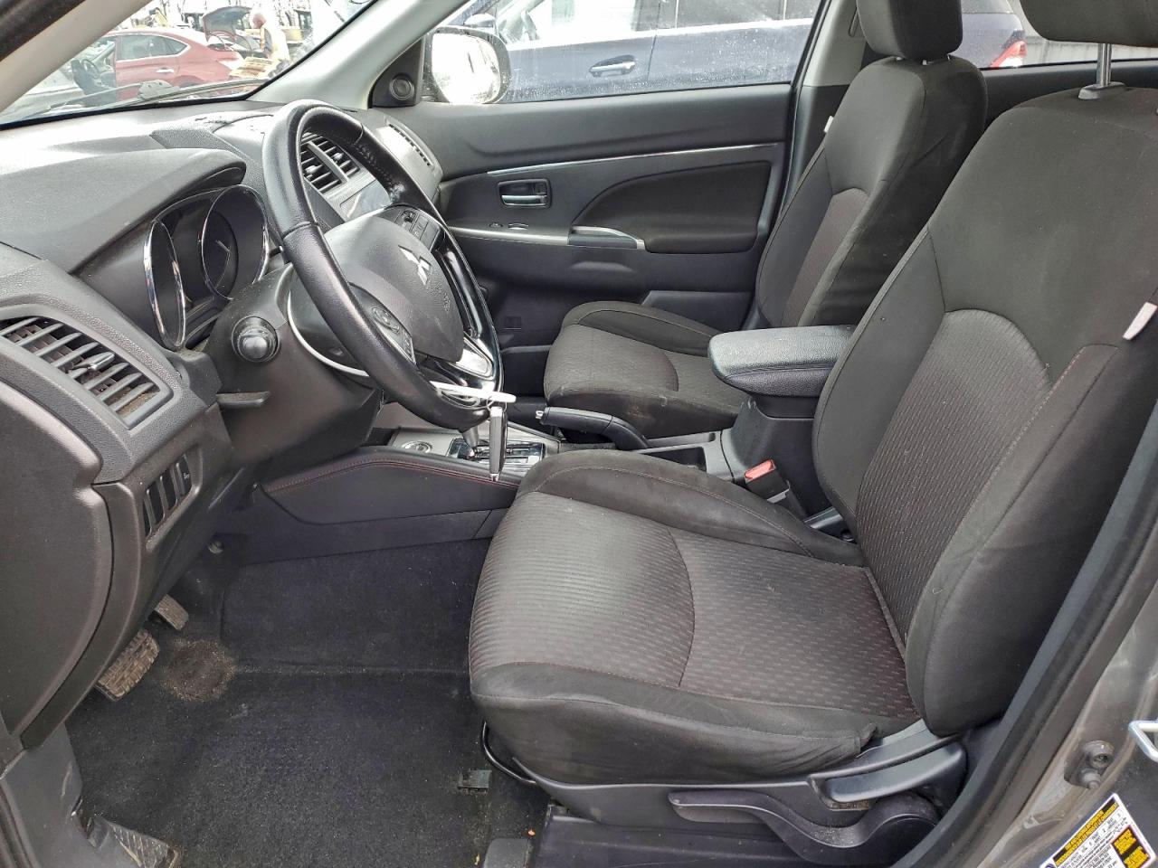 MITSUBISHI OUTLANDER ES