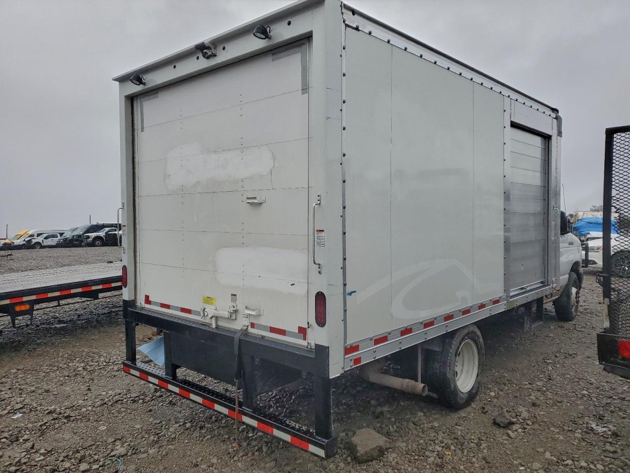 FORD E-350 E350 SUPER DUTY CUTAWAY VAN