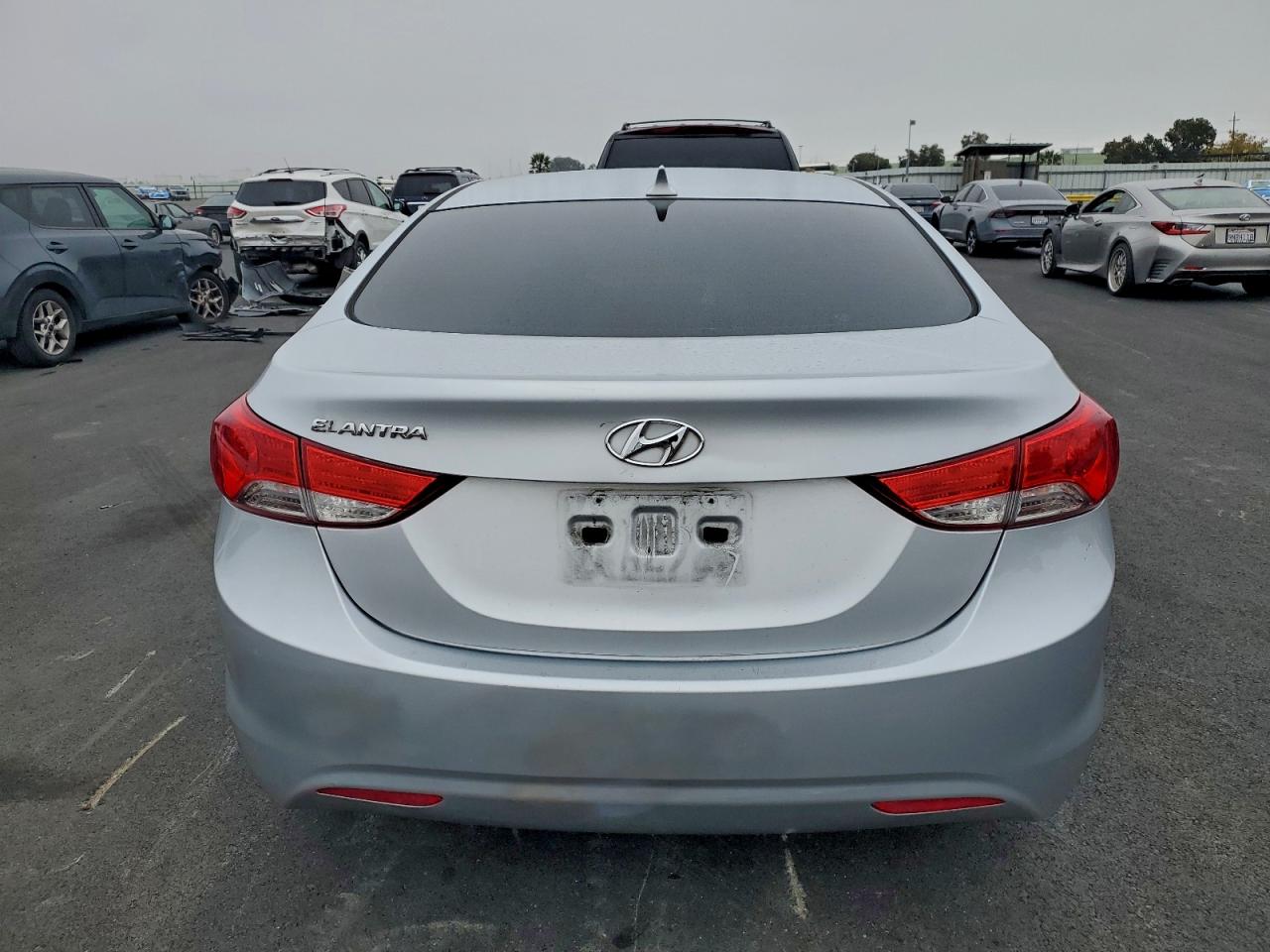 Lot #3315930093 2013 HYUNDAI ELANTRA GL