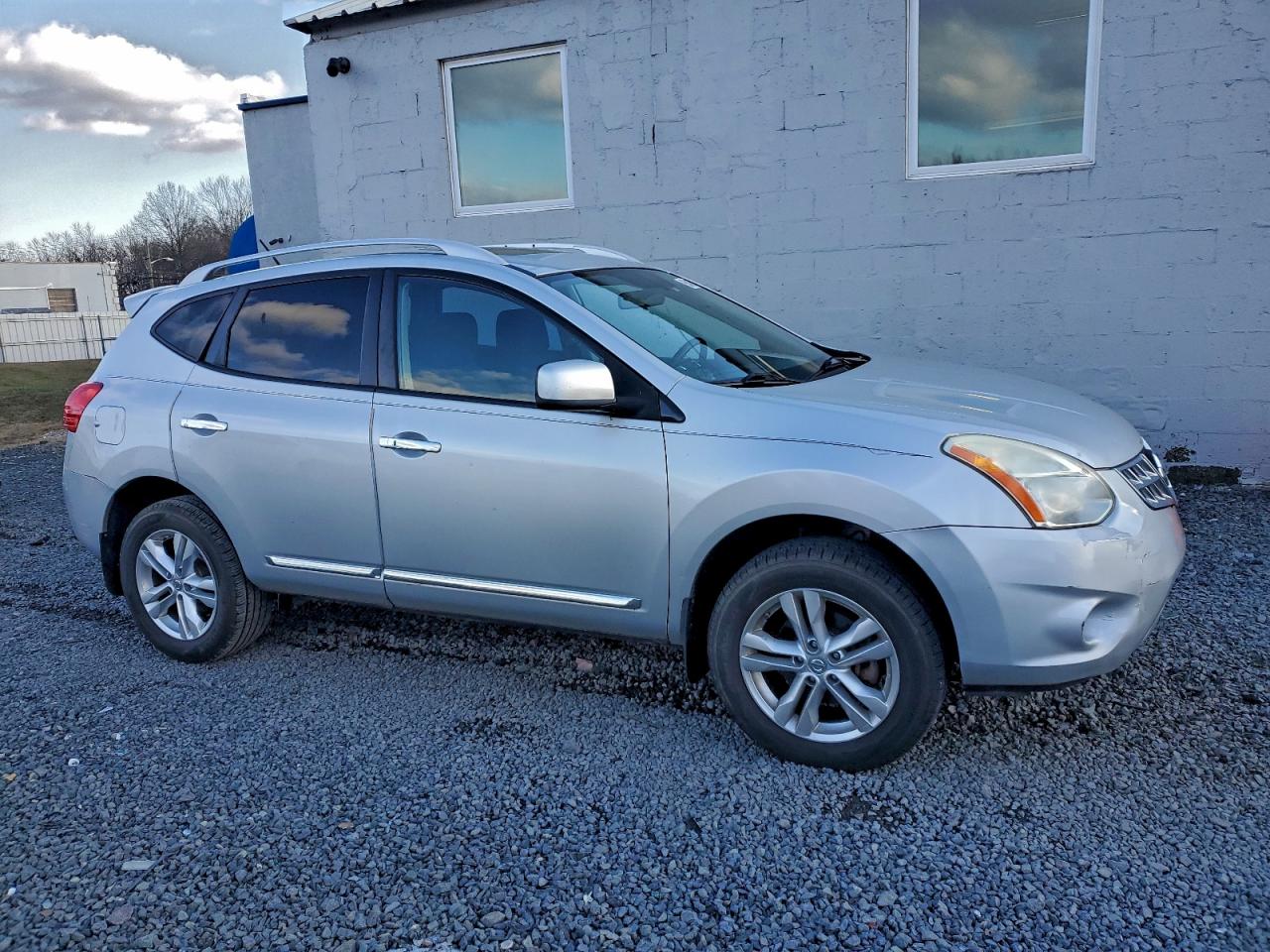 NISSAN ROGUE S