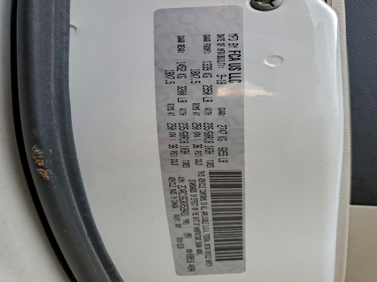 Lot #3310379962 2019 CHRYSLER PACIFICA T