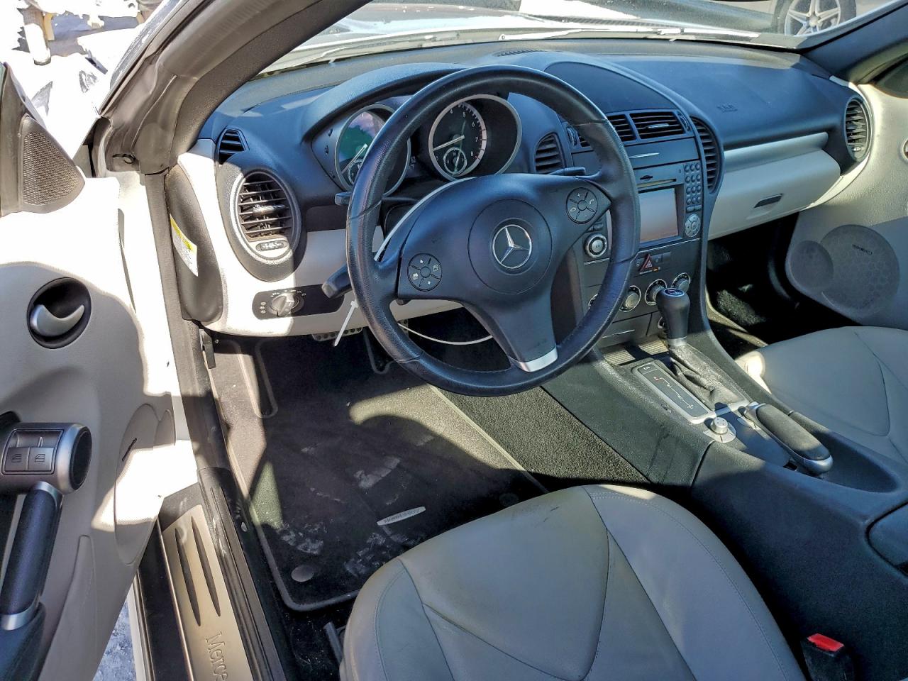 Lot #3318878977 2009 MERCEDES-BENZ SLK 300