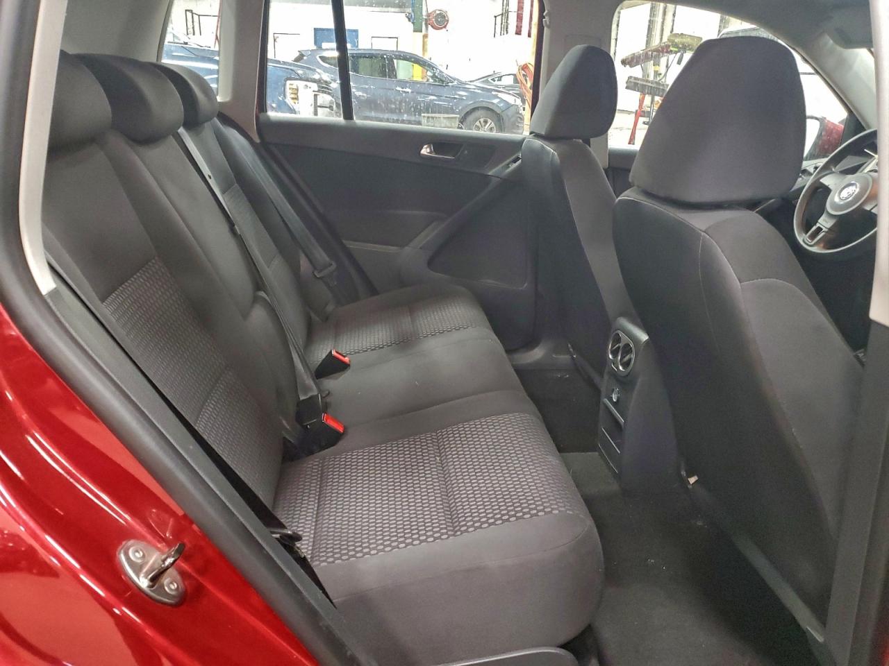 Lot #3317715086 2011 VOLKSWAGEN TIGUAN S