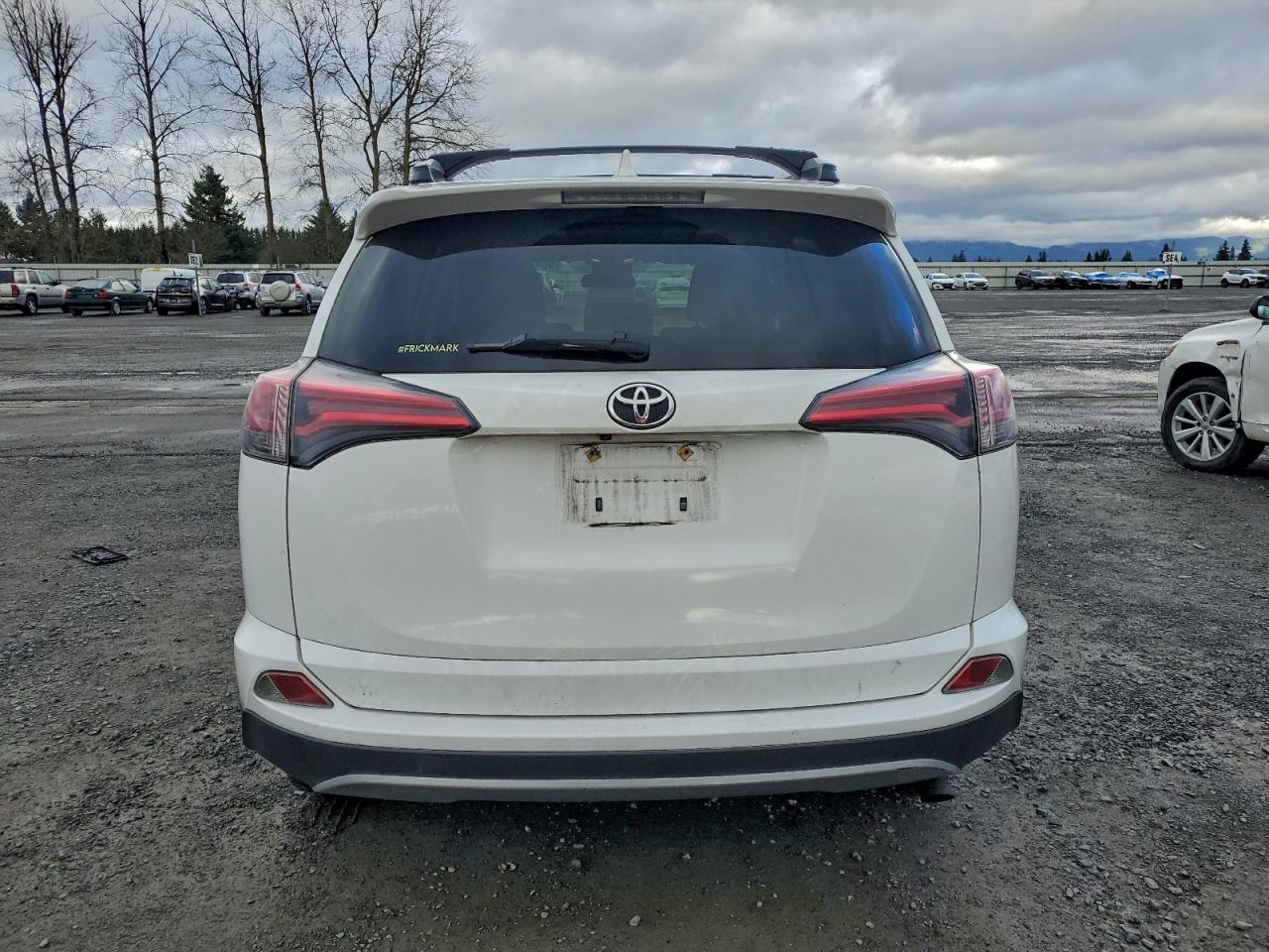 Lot #3318054415 2017 TOYOTA RAV4 XLE