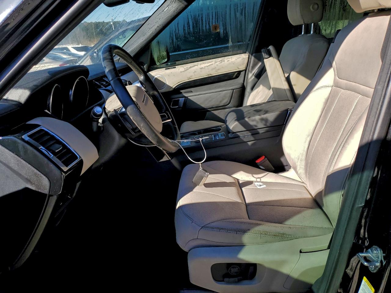 Lot #3316813421 2017 LAND ROVER DISCOVERY