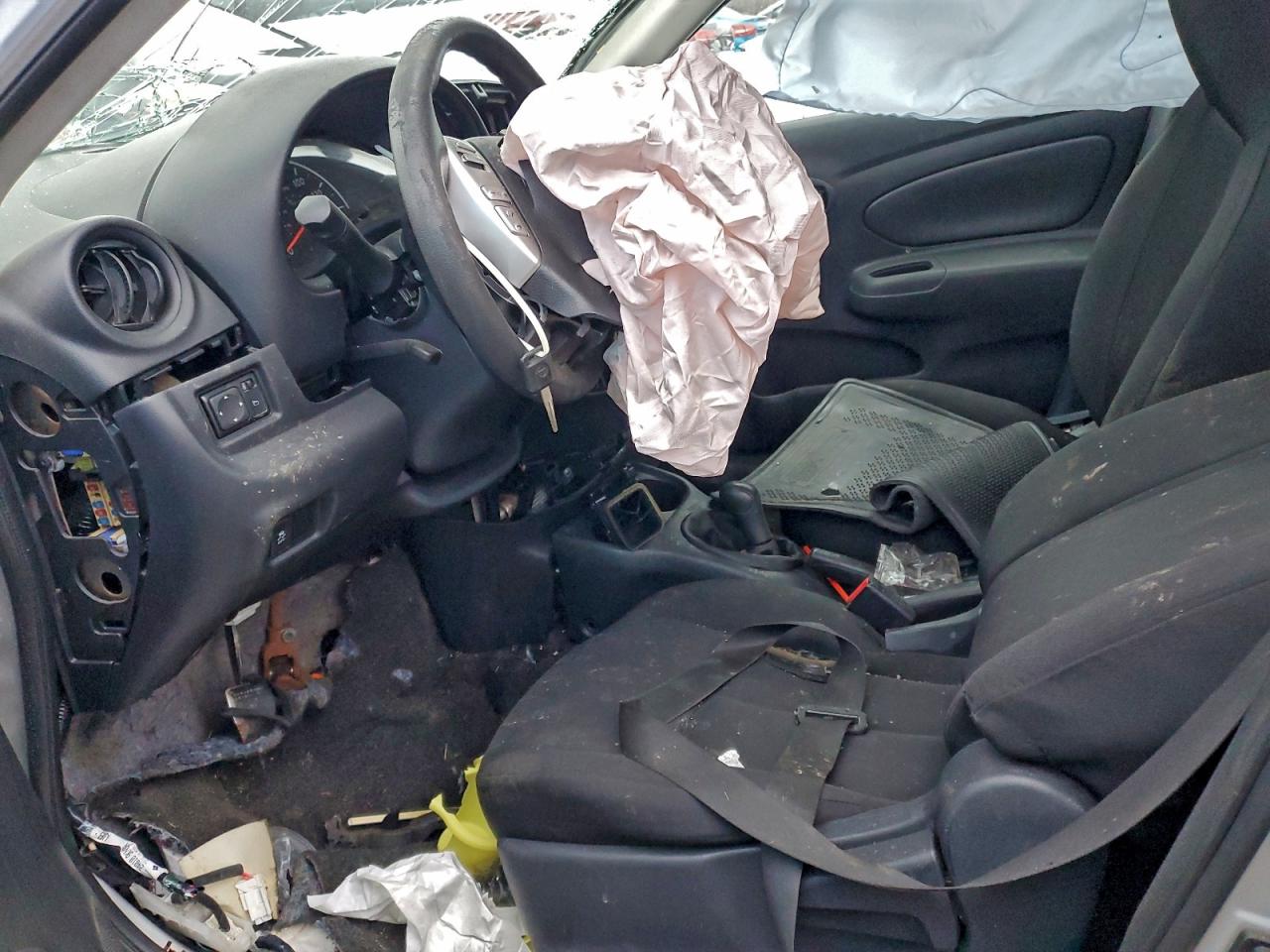 Lot #3311707218 2016 NISSAN VERSA S