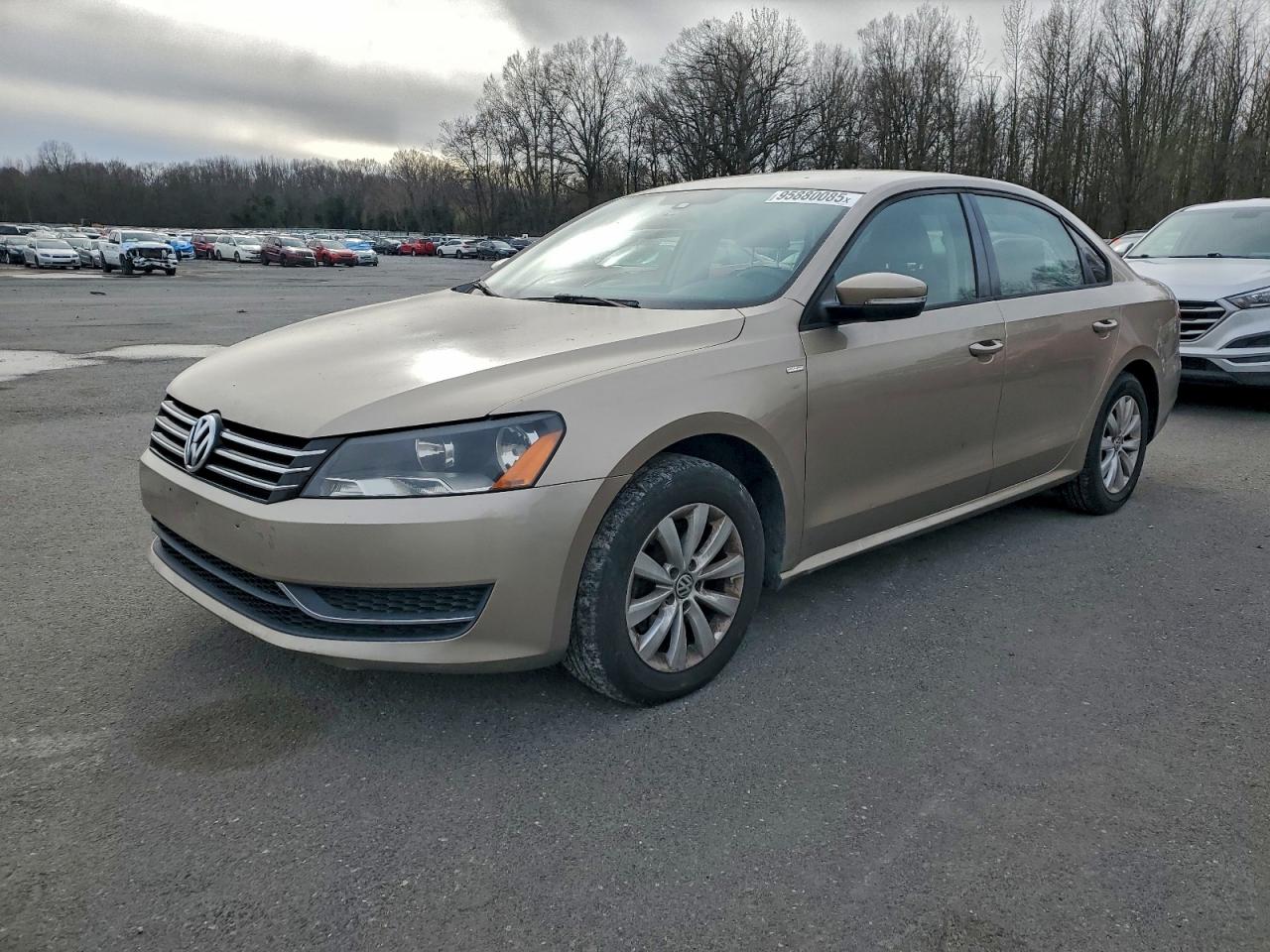 VOLKSWAGEN PASSAT S