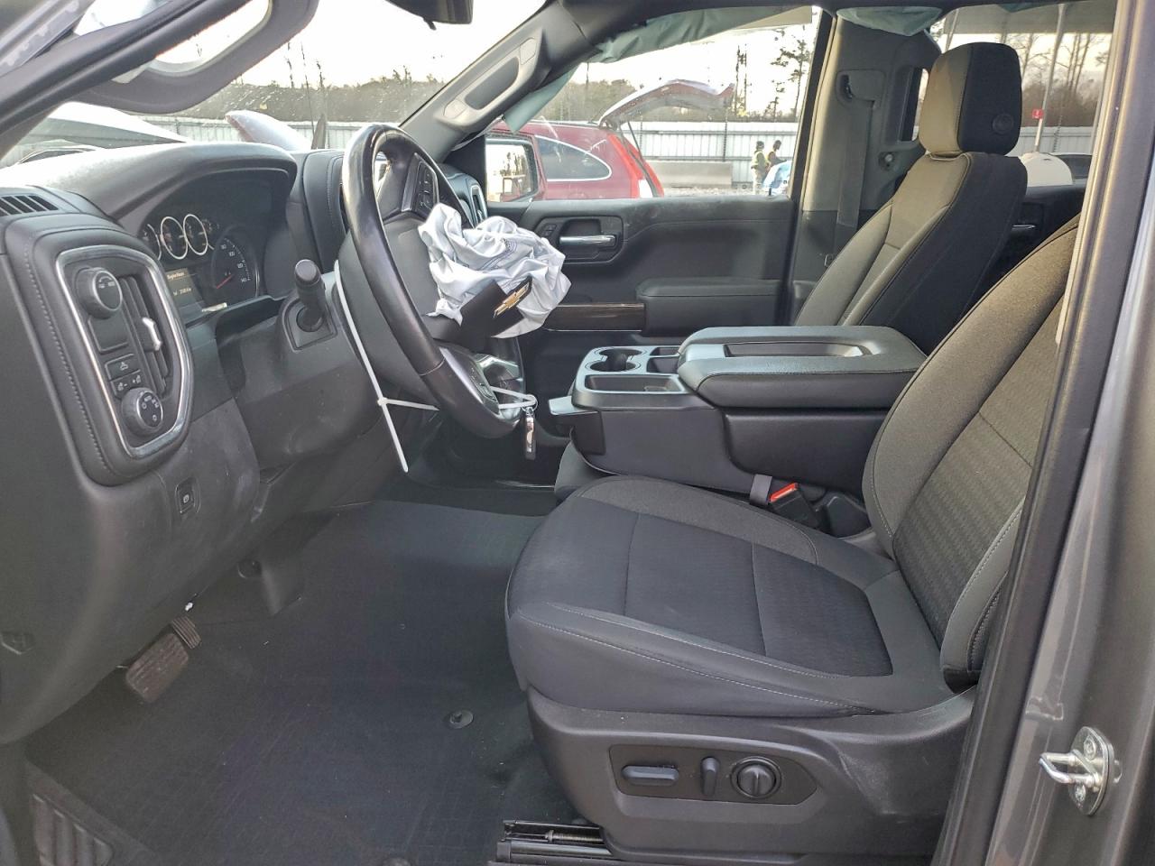 CHEVROLET SILVERADO C1500 LT