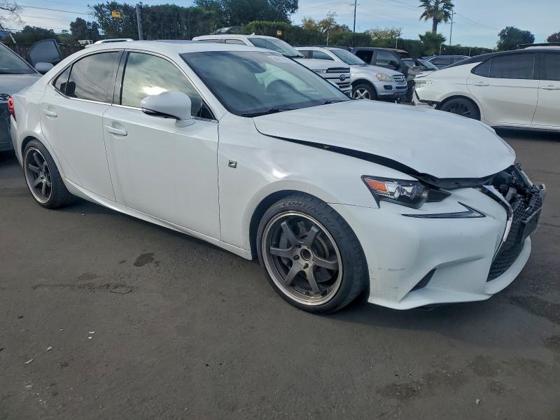 2016 LEXUS IS 200T #3304023604