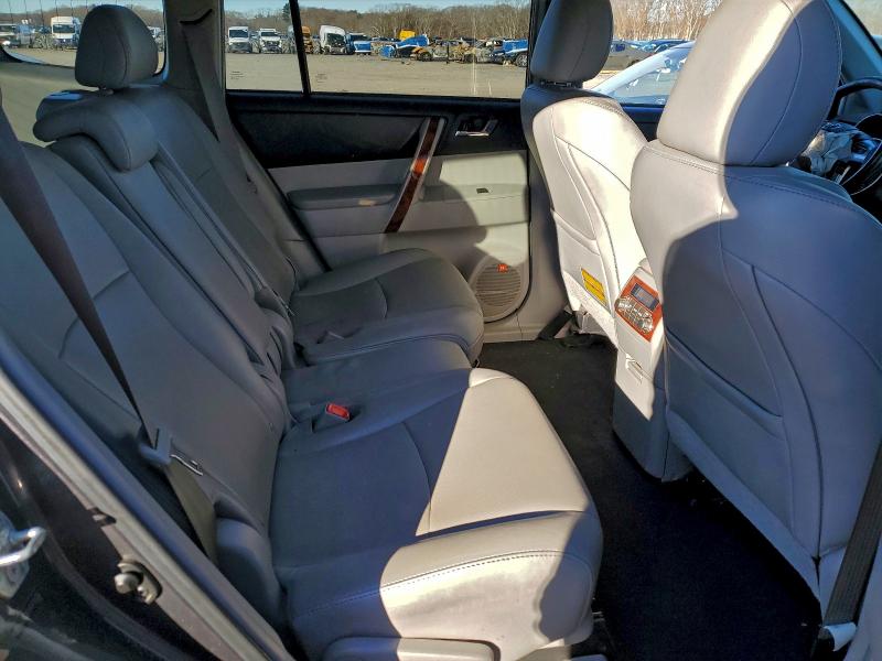 2012 TOYOTA HIGHLANDER #3319990175