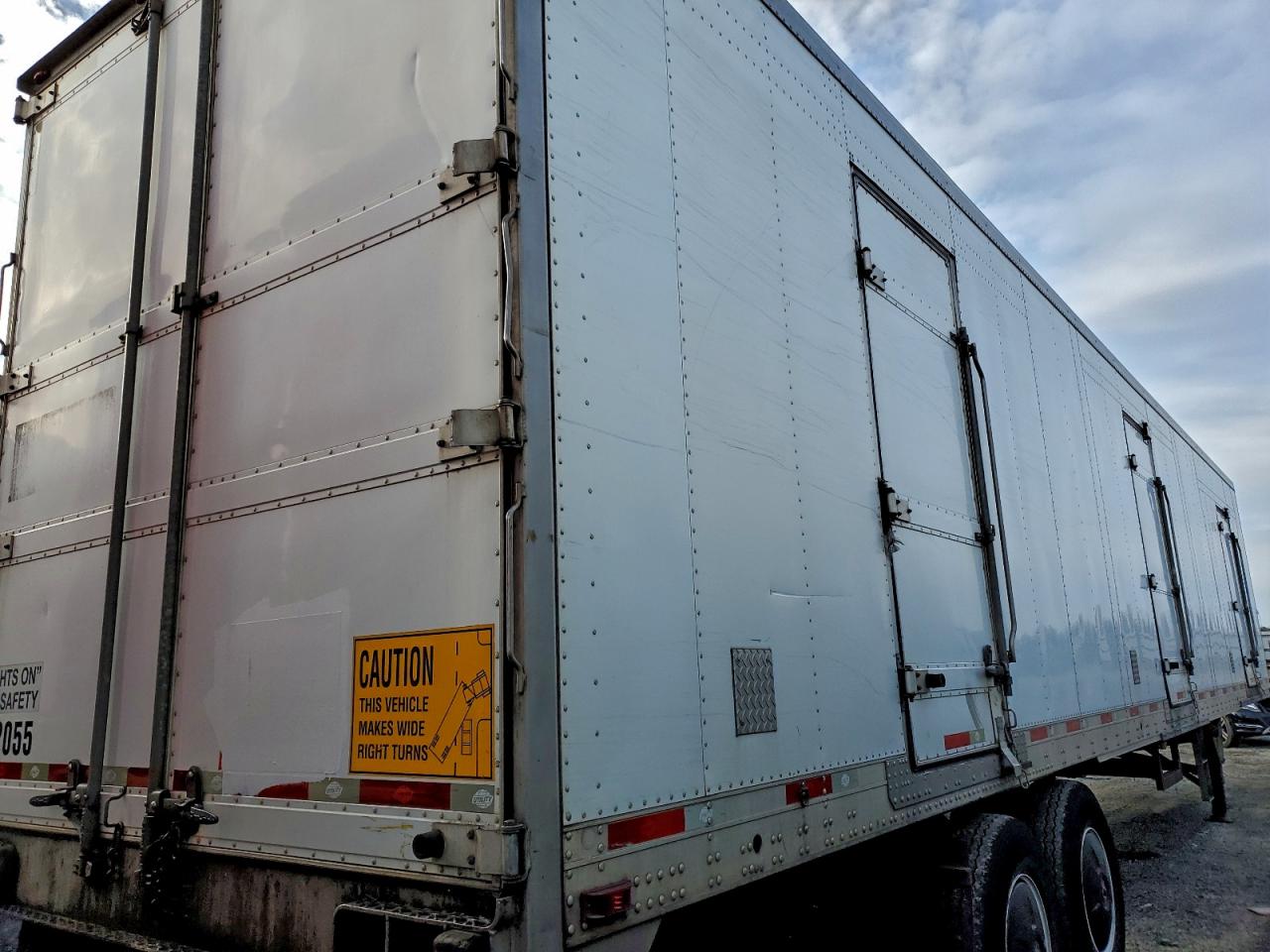 Lot #3315999090 2014 UTILITY VS2RA