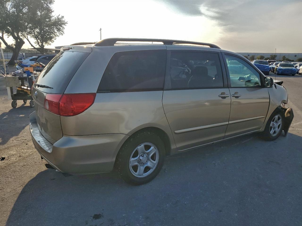 Lot #3309369986 2006 TOYOTA SIENNA CE