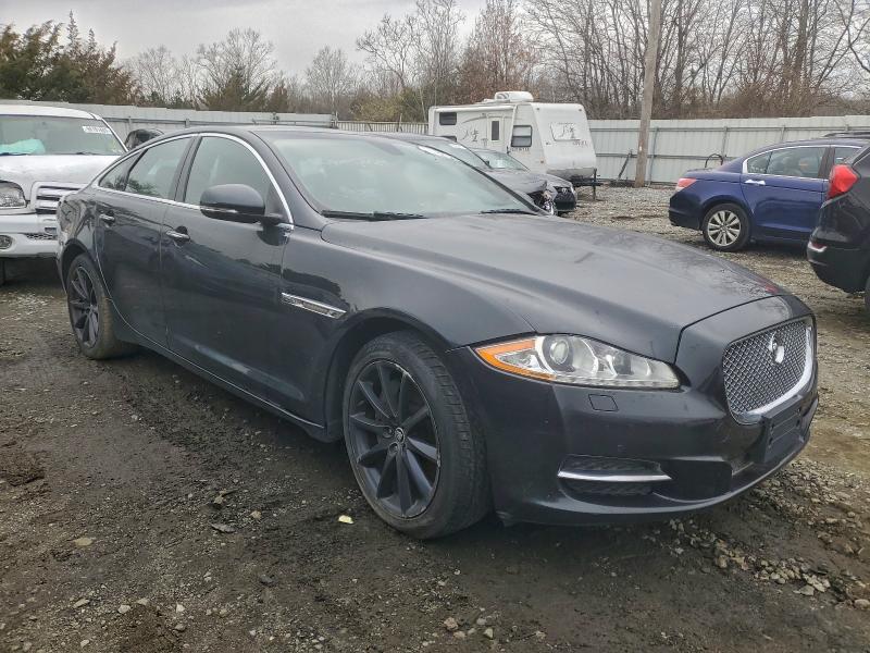 2011 JAGUAR XJ #3304910537