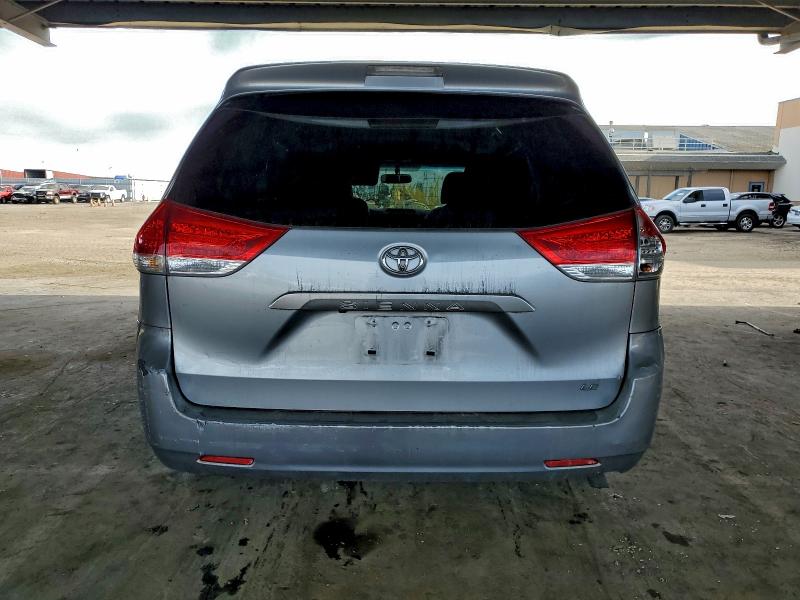 2014 TOYOTA SIENNA LE #3303860800