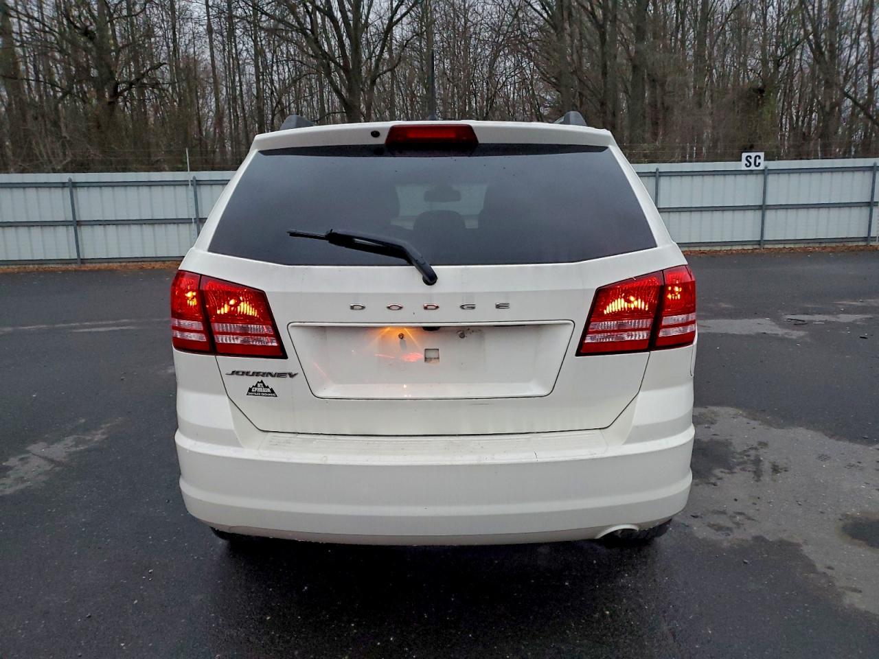 DODGE JOURNEY SE