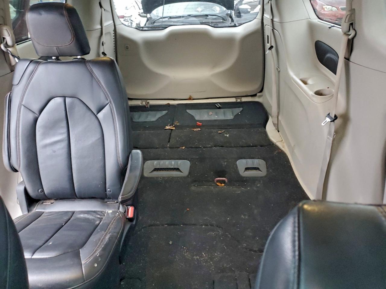 CHRYSLER PACIFICA TOURING L