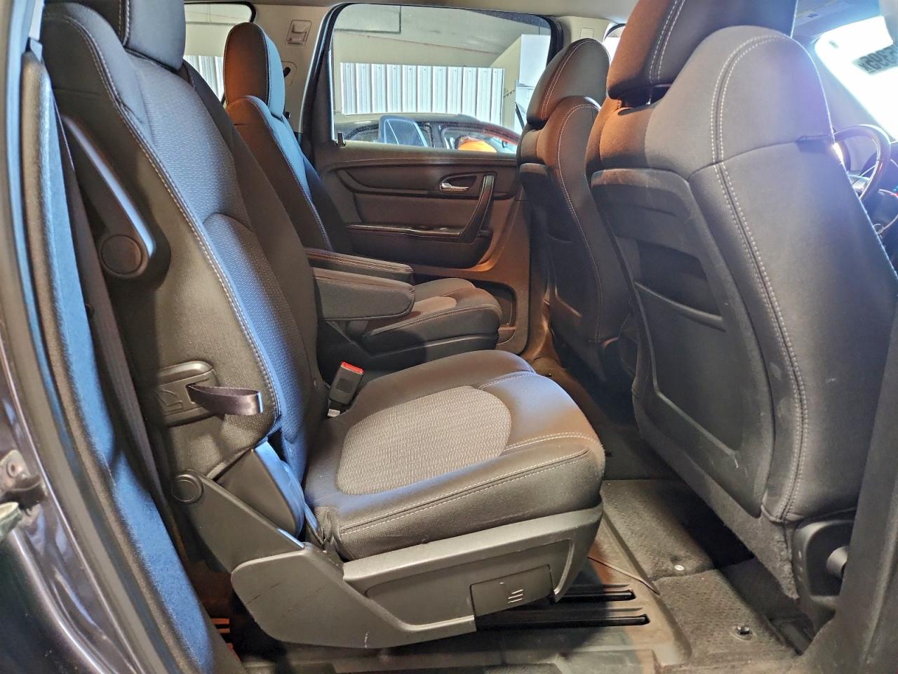 CHEVROLET TRAVERSE LT