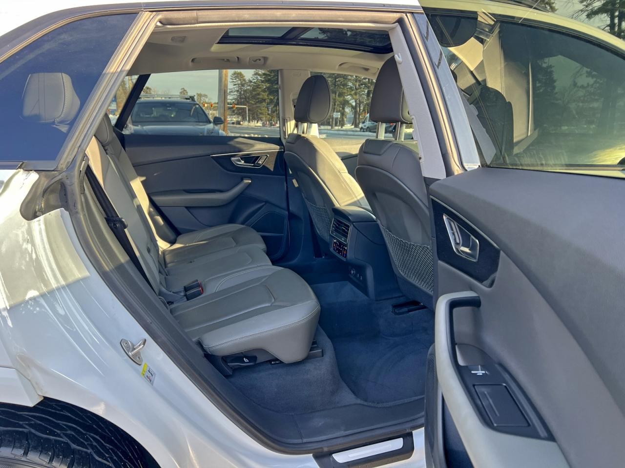 Lot #3318894964 2019 AUDI Q8 PREMIUM