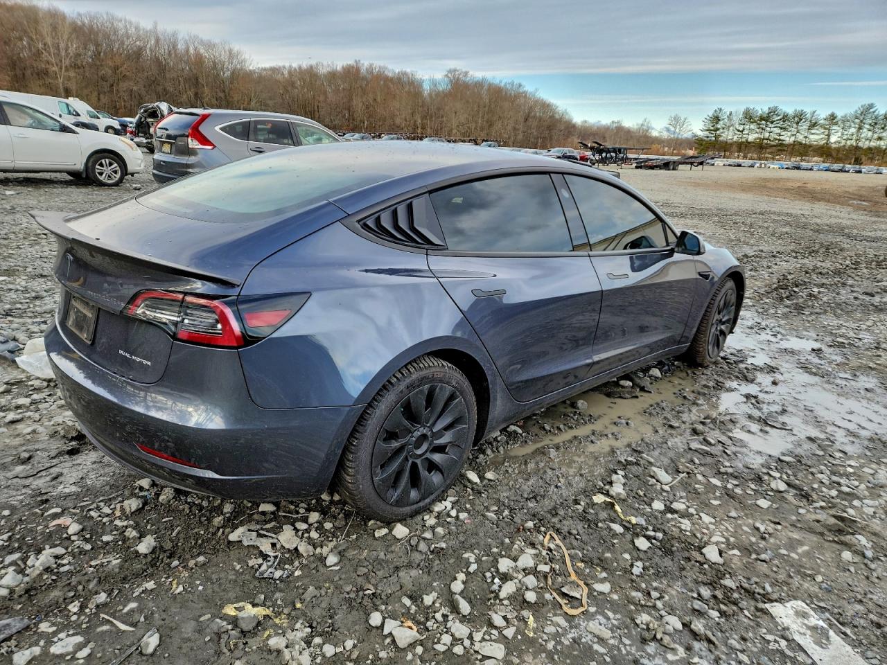 TESLA MODEL 3