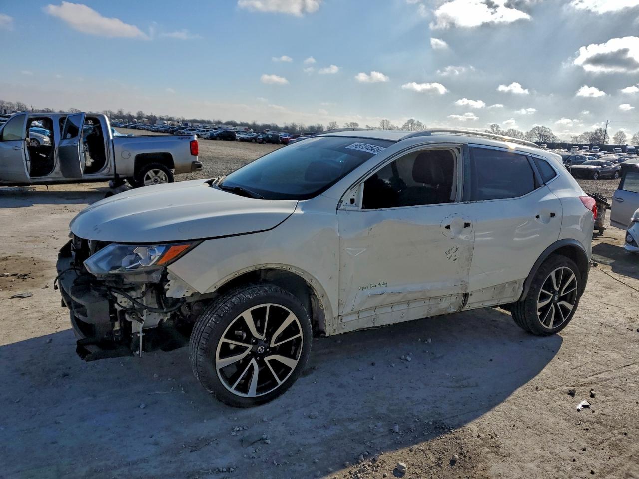 NISSAN ROGUE SPORT S