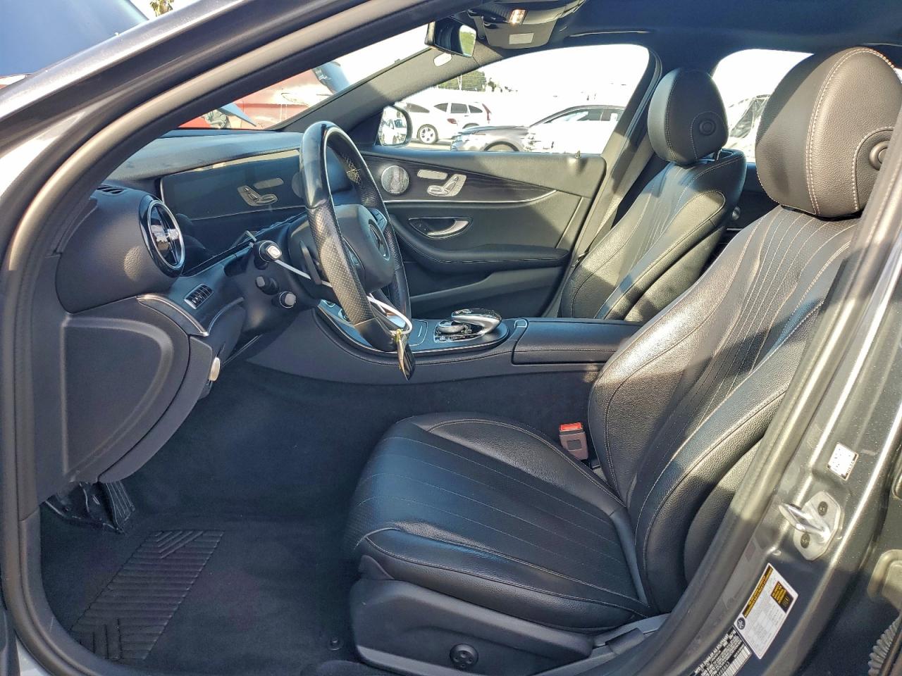 MERCEDES-BENZ E-CLASS 300