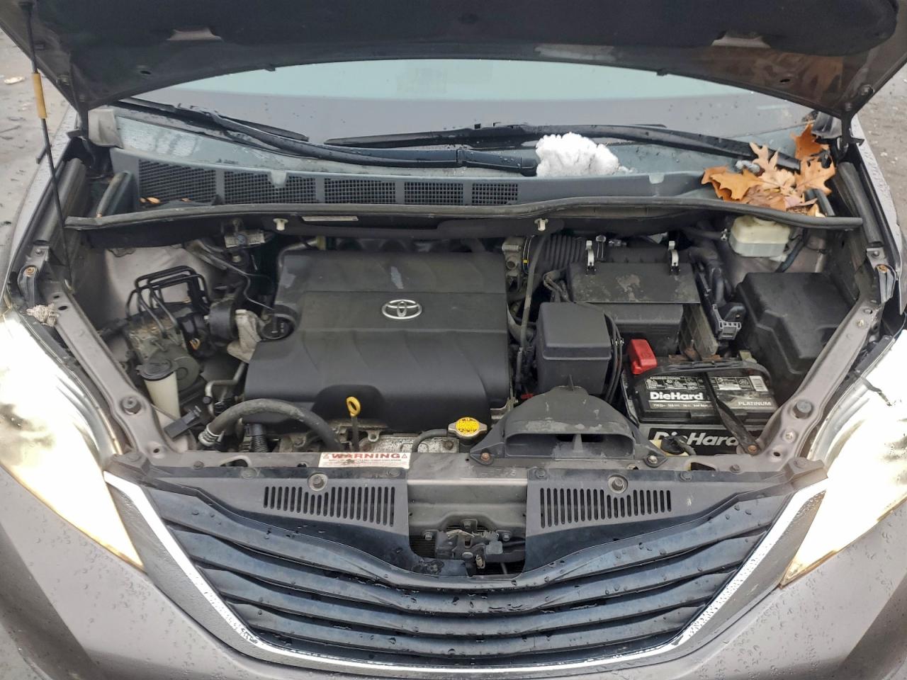 Lot #3315999092 2013 TOYOTA SIENNA LE