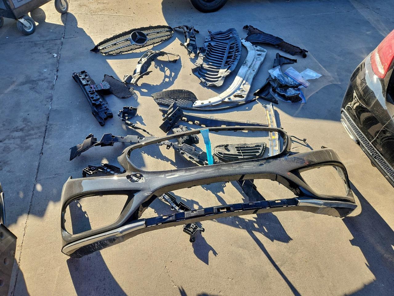 Lot #3318142382 2015 MERCEDES-BENZ C 300