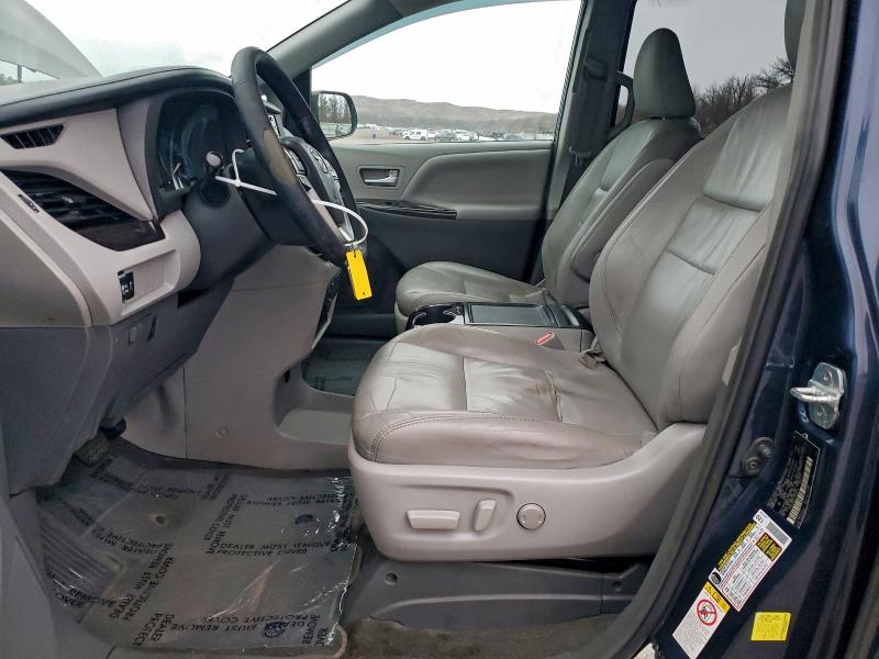 2018 TOYOTA SIENNA XLE #3318709955