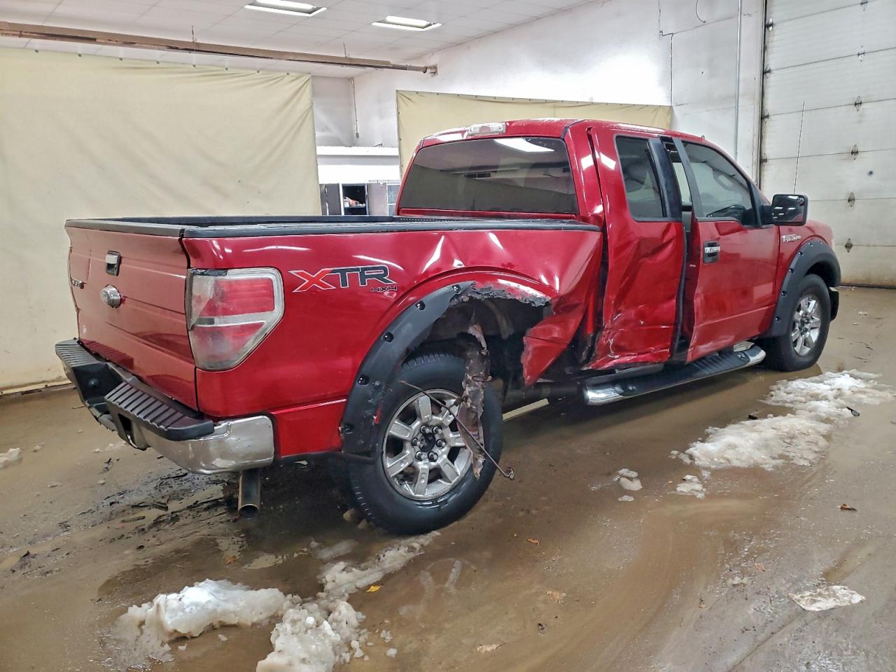 FORD F-150 SUPER CAB