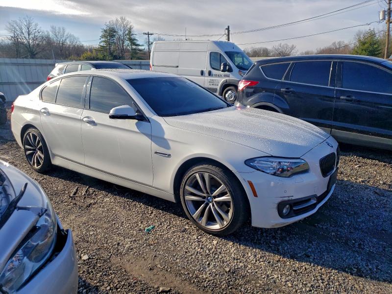 2016 BMW 528 XI #3303778437