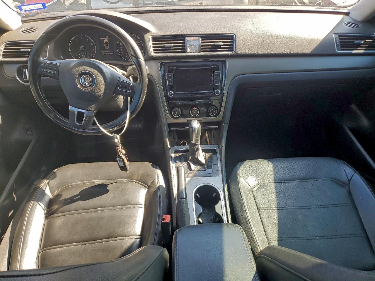 VOLKSWAGEN PASSAT SE